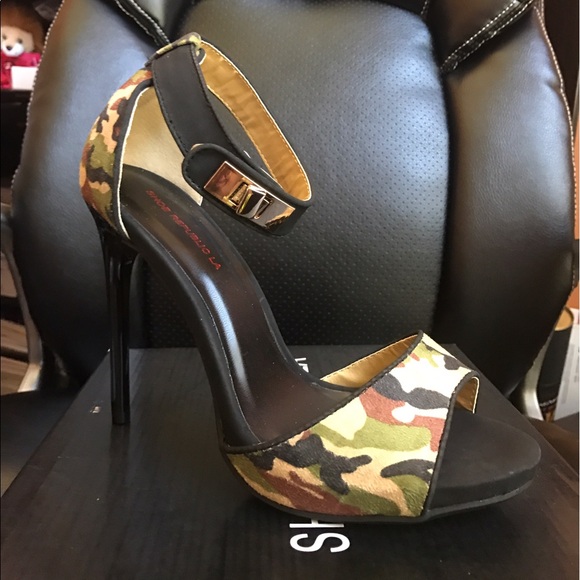 Shoes - Camouflage High Heel Sandals